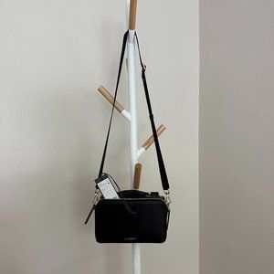 TUMI, Voyageur Aberdeen Crossbody, Women's, Black, Excellent Condition